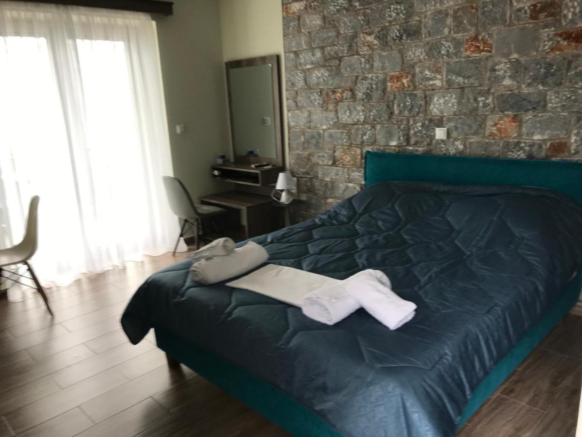 Verga'S Apartments كالاماتا المظهر الخارجي الصورة