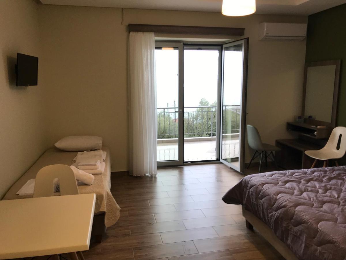 Verga'S Apartments كالاماتا المظهر الخارجي الصورة