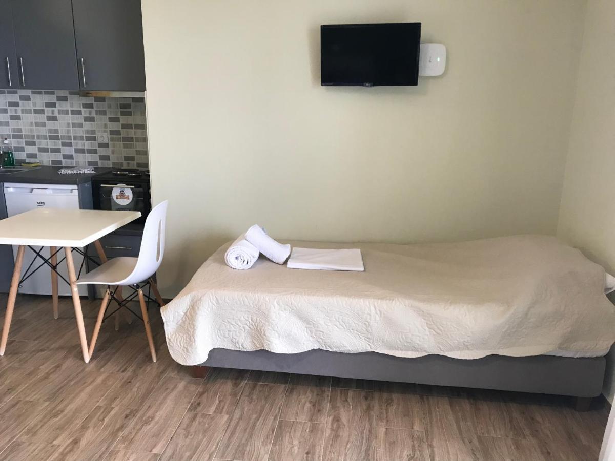 Verga'S Apartments كالاماتا المظهر الخارجي الصورة
