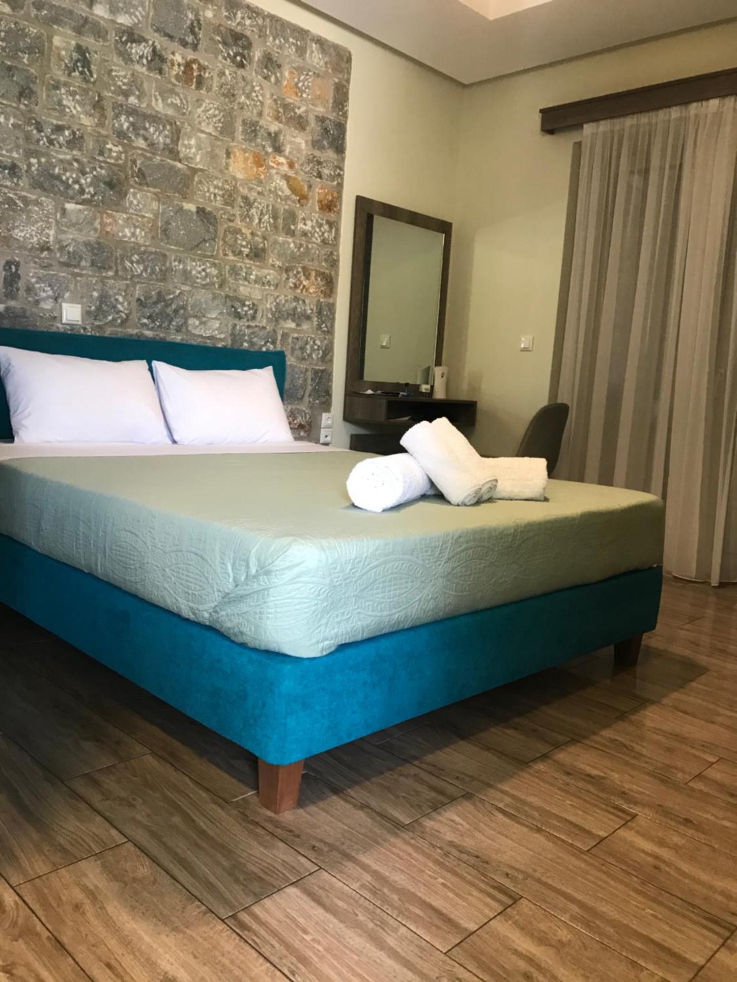 Verga'S Apartments كالاماتا المظهر الخارجي الصورة