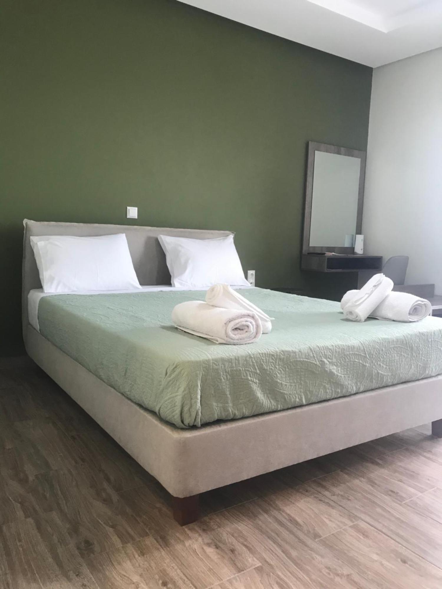 Verga'S Apartments كالاماتا المظهر الخارجي الصورة