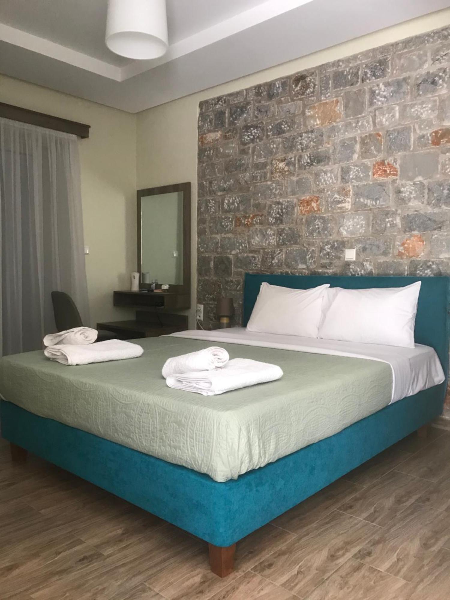 Verga'S Apartments كالاماتا المظهر الخارجي الصورة