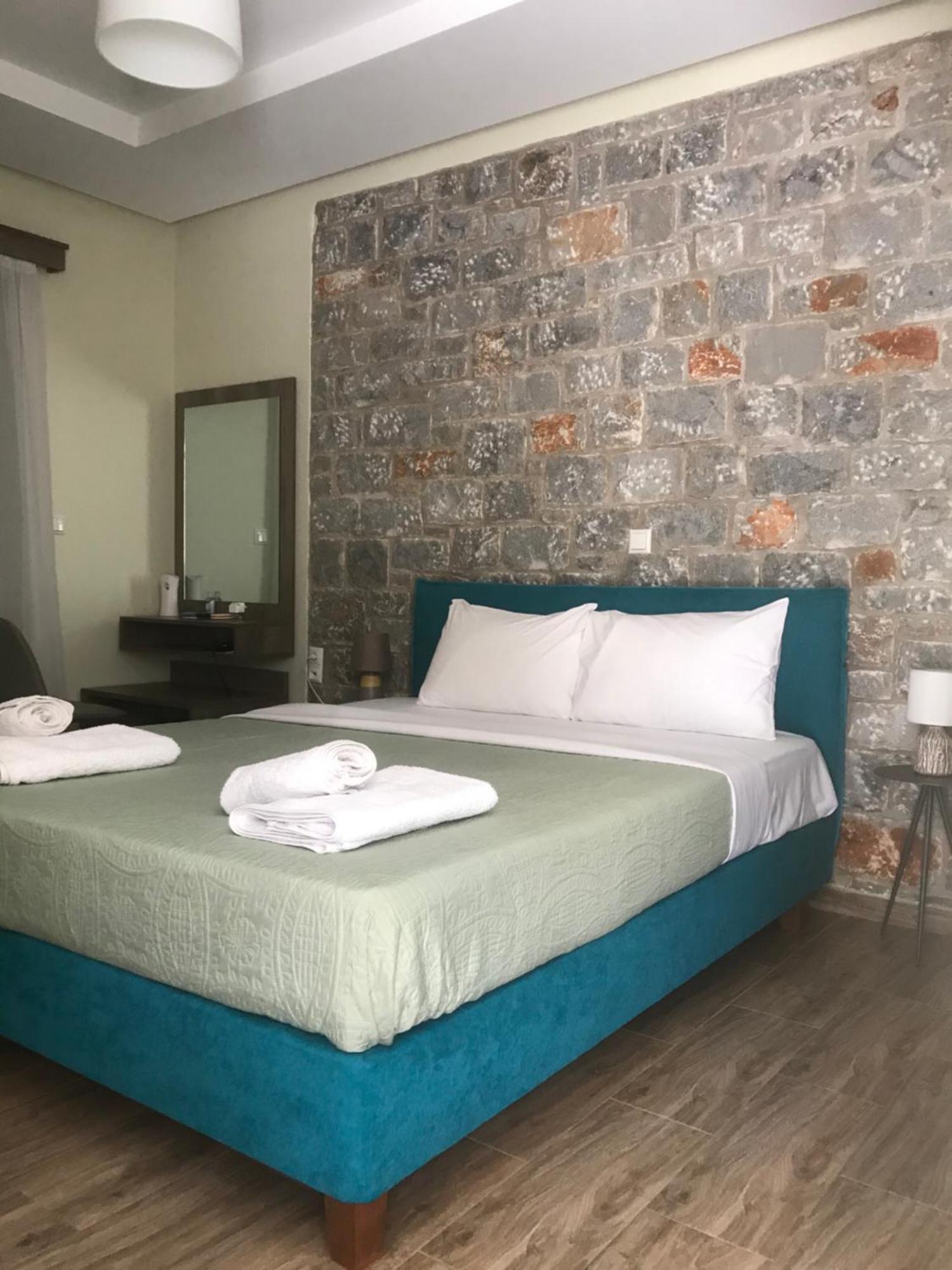 Verga'S Apartments كالاماتا المظهر الخارجي الصورة