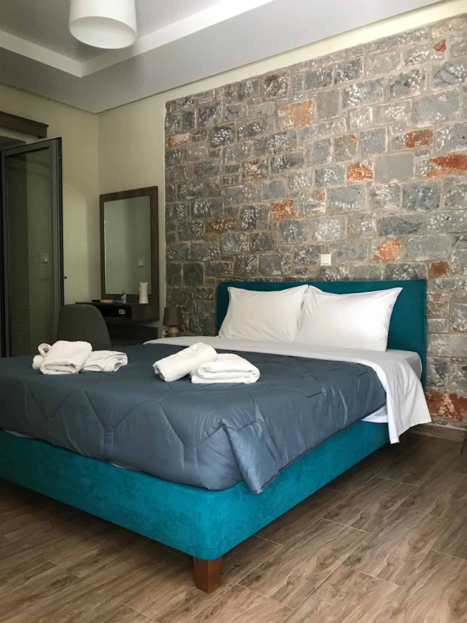 Verga'S Apartments كالاماتا المظهر الخارجي الصورة